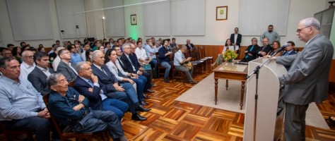 Centro de pesquisa apoiado pela FAPESP buscará soluções para a principal ameaça à citricultura paulista