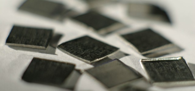 FAPESP realizará reunião para esclarecimentos de dúvidas sobre o edital no dia 13 de dezembro (<i>foto: Materiais metálicos recobertos com cerâmica desenvolvidos pela Nanox/ Miguel Boyayan/ Revista Pesquisa FAPESP</i>)
